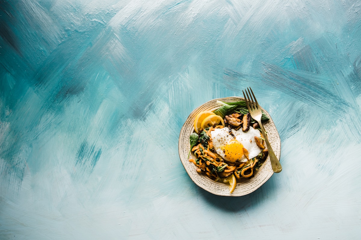 Warm dinner table